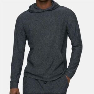 Outdoor Voices Men's Dark Grey Heather CloudKnit Pullover Hoodie Size Small